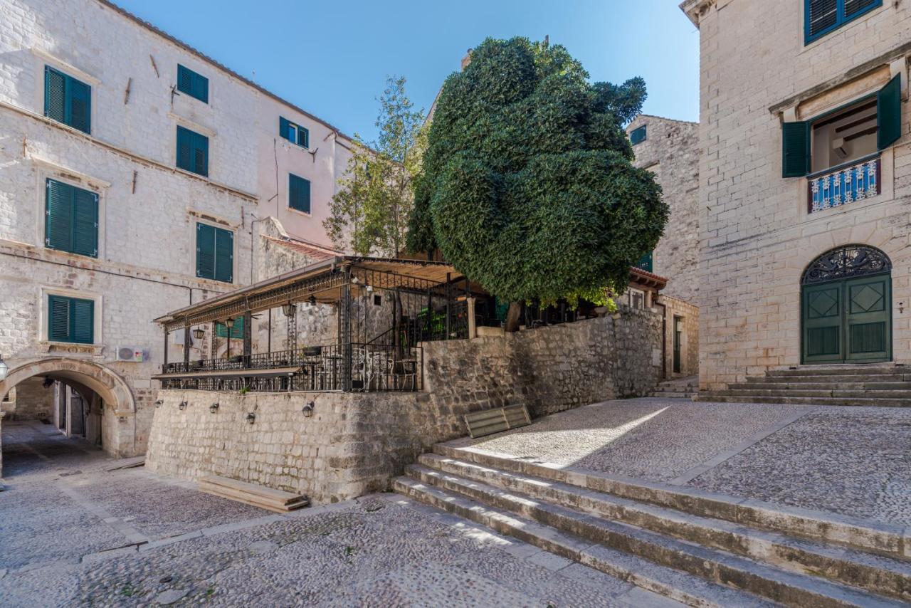 Laus Dubrovnik