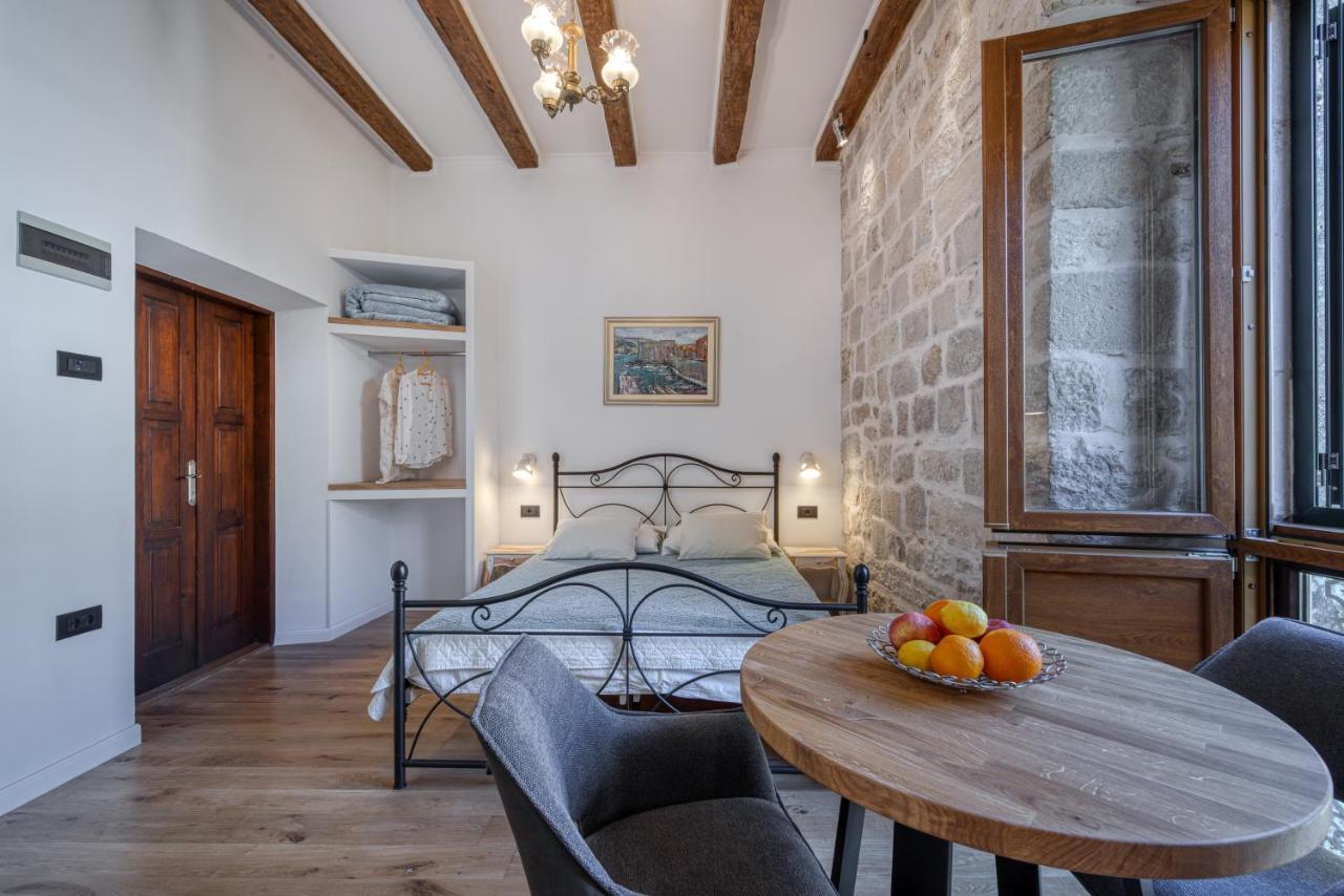 Laus * Dubrovnik